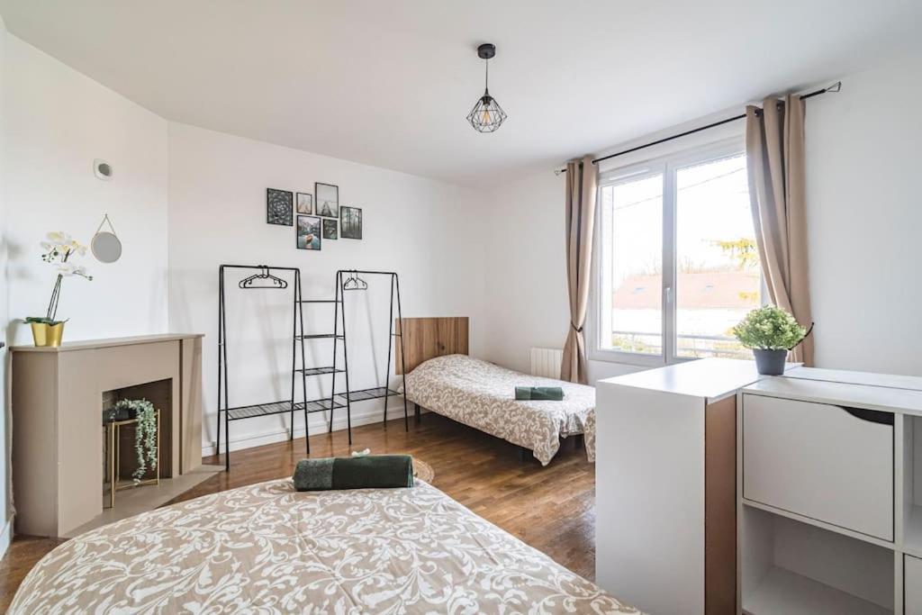 La "Taniere" Pour 6 Personnes Apartamento Isles-sur-Suippe Exterior foto