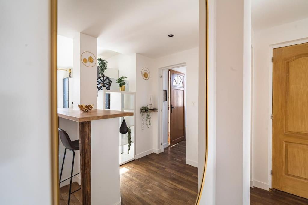 La "Taniere" Pour 6 Personnes Apartamento Isles-sur-Suippe Exterior foto