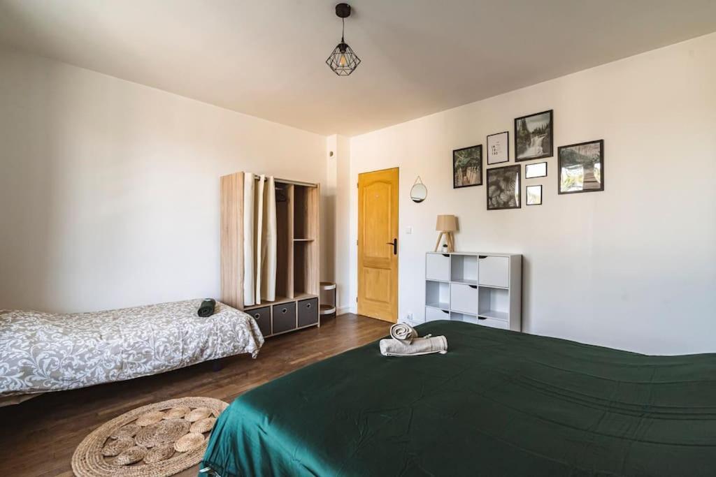 La "Taniere" Pour 6 Personnes Apartamento Isles-sur-Suippe Exterior foto