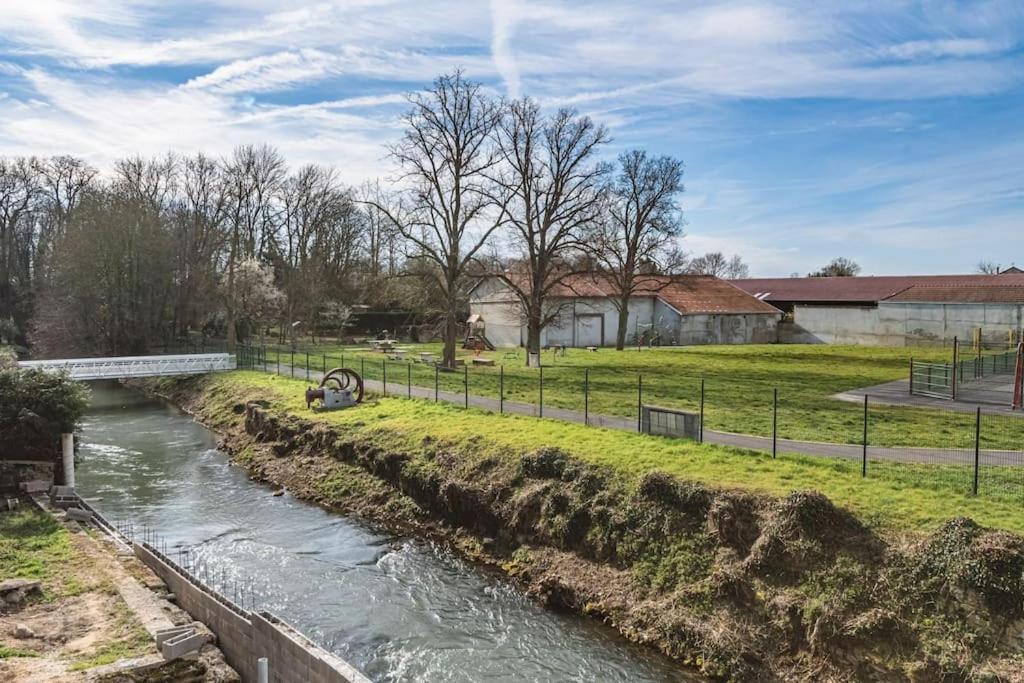 La "Taniere" Pour 6 Personnes Apartamento Isles-sur-Suippe Exterior foto